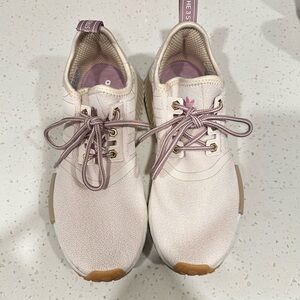 Adidas Women's Cream Sneakers